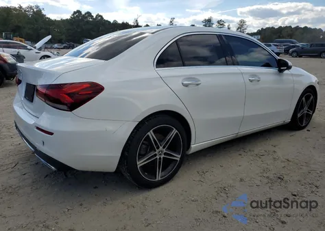 2019 Mercedes-Benz A 220 из США, поврежденный, VIN WDD3G4EB3KW033705